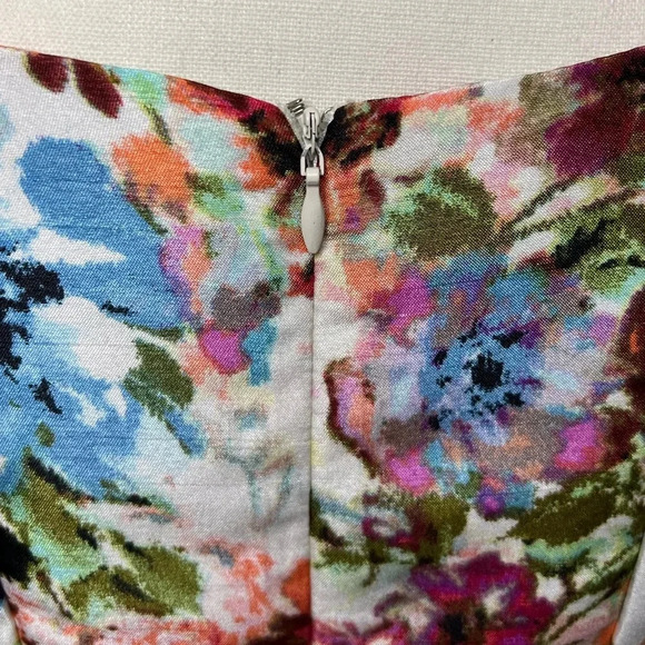 Madison Leigh Floral Pleated V-neck Swing Dress - size 6/8 - Picture 6 of 15